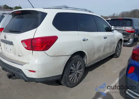 2017 Nissan Pathfinder Sv z USA, uszkodzony, nr VIN 5N1DR2MN6HC671879